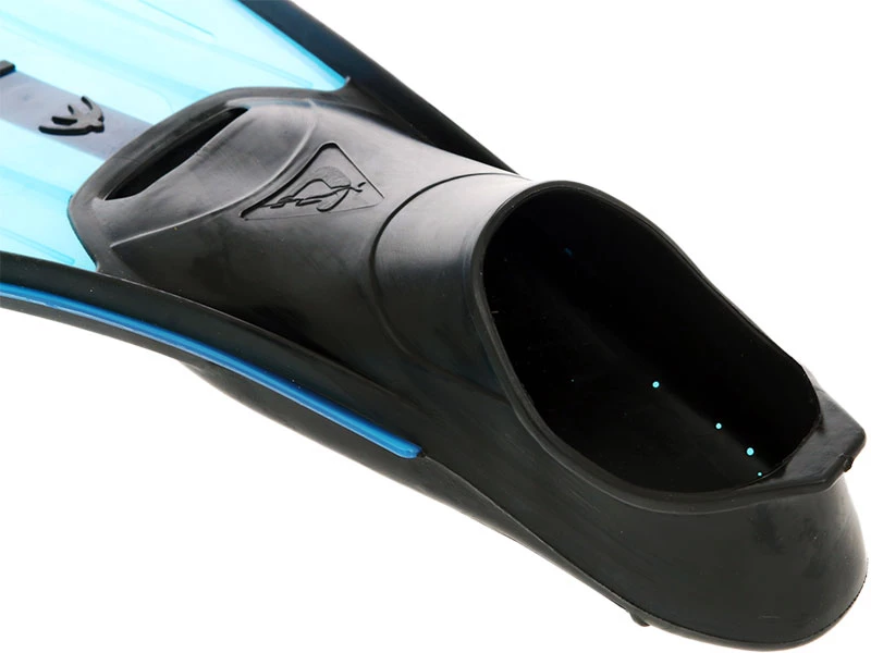 Cressi Rondinella Adult Dive Mask Snorkel And Fins Set - Image 4